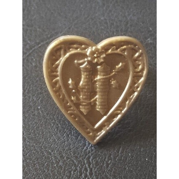 Ever After High Dragon Games Holly O'Hair Doll Ring - Picture 1 of 3